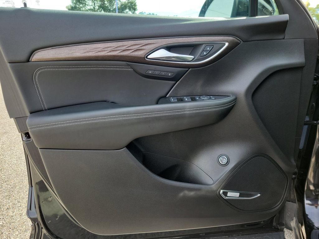 Used 2023 Buick Envision Avenir AWD/4WD image 18