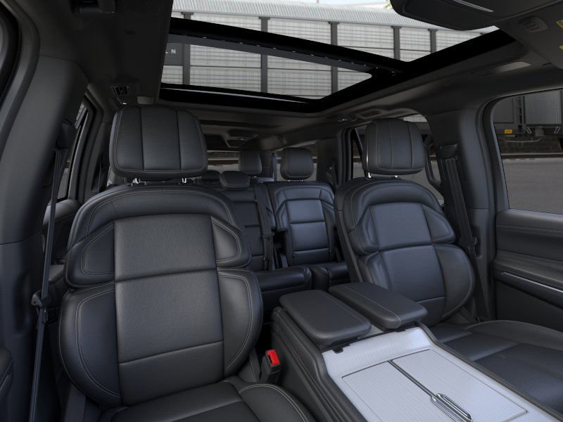 New 2025 Lincoln Navigator L Reserve w/ Jet Appearance Package image 10