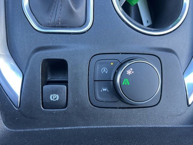 Certified 2023 Chevrolet Traverse Premier w/ LPO, Floor Liner Package image 36