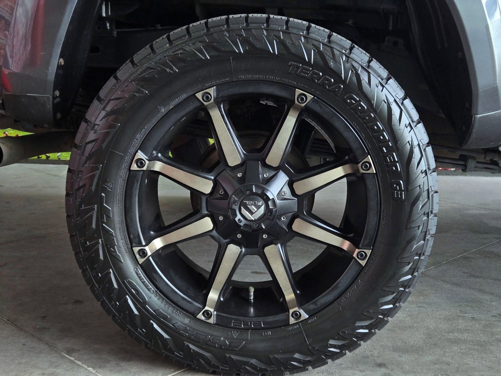 Used 2017 Toyota Tacoma TRD Sport image 5