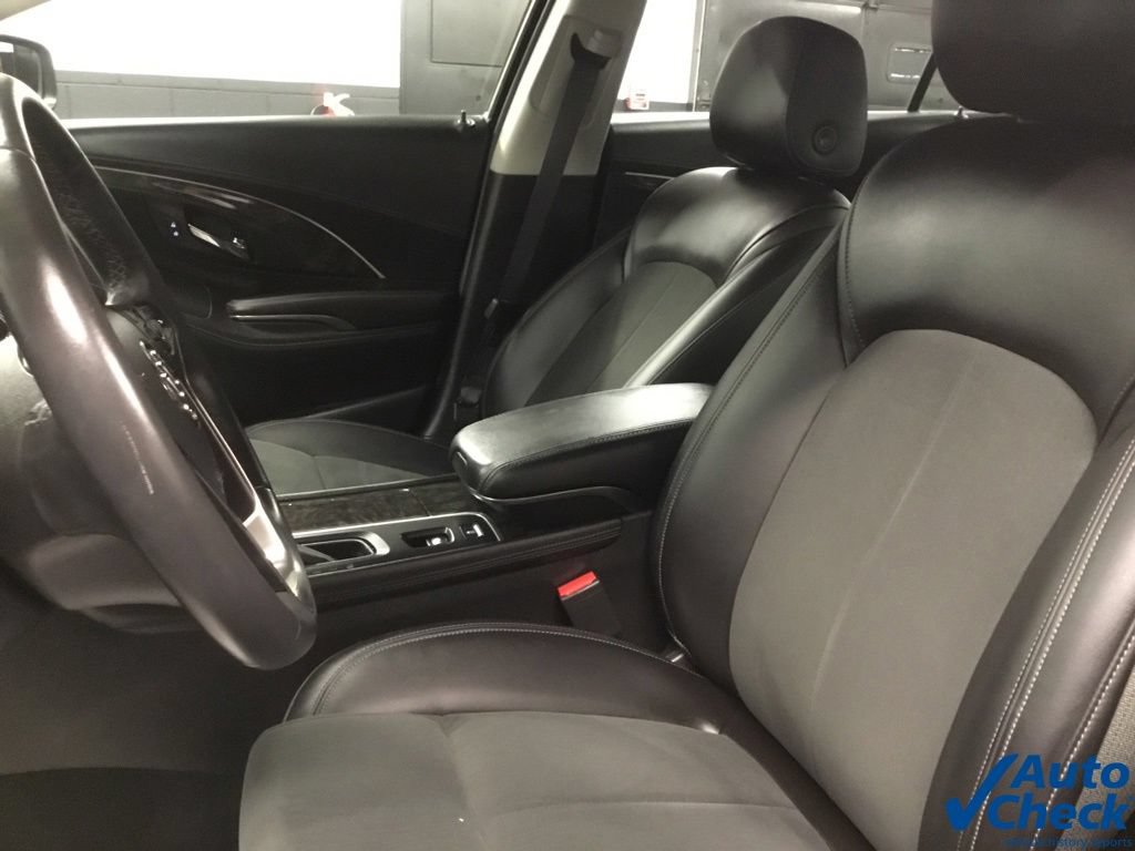 Used 2016 Buick LaCrosse FWD image 24