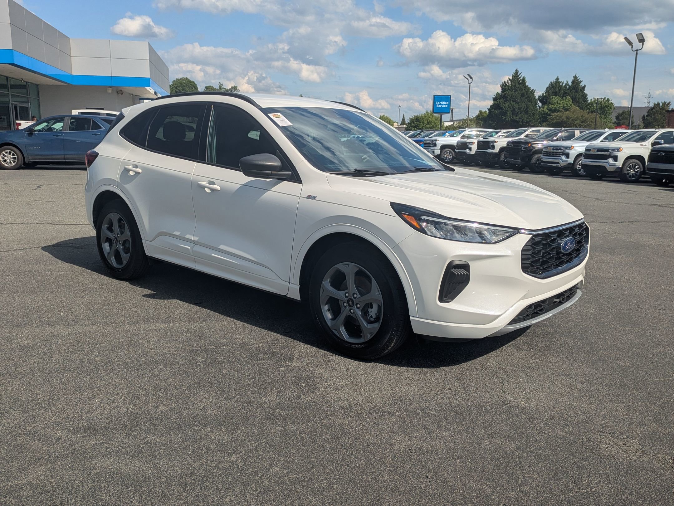 Used 2024 Ford Escape ST-Line w/ Tech Pack #1 FWD image 7