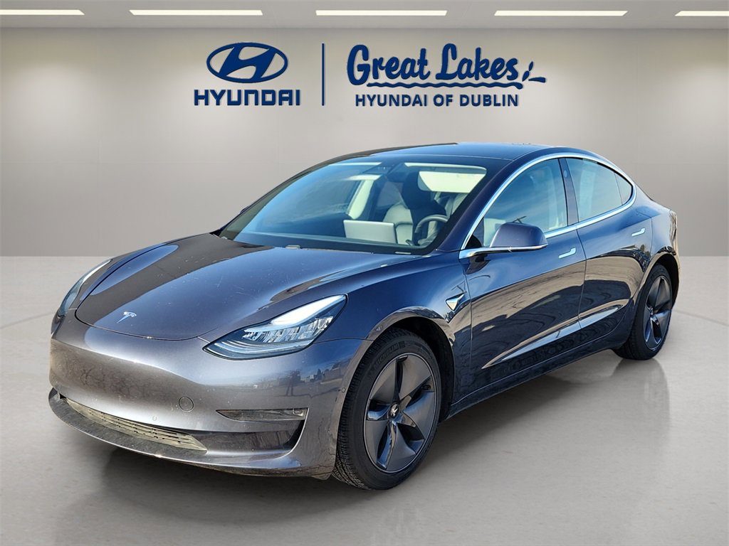 Used 2020 Tesla Model 3 Standard Range Plus image 1