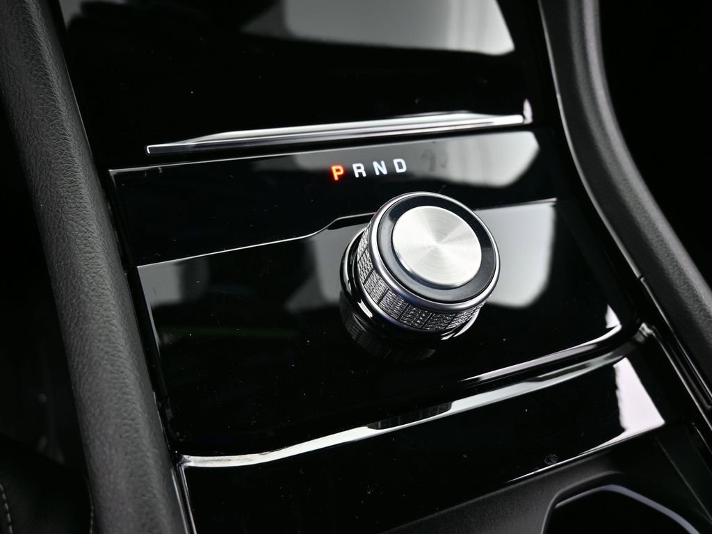 Used 2023 Jeep Grand Cherokee Overland w/ Luxury Tech Group IV image 29