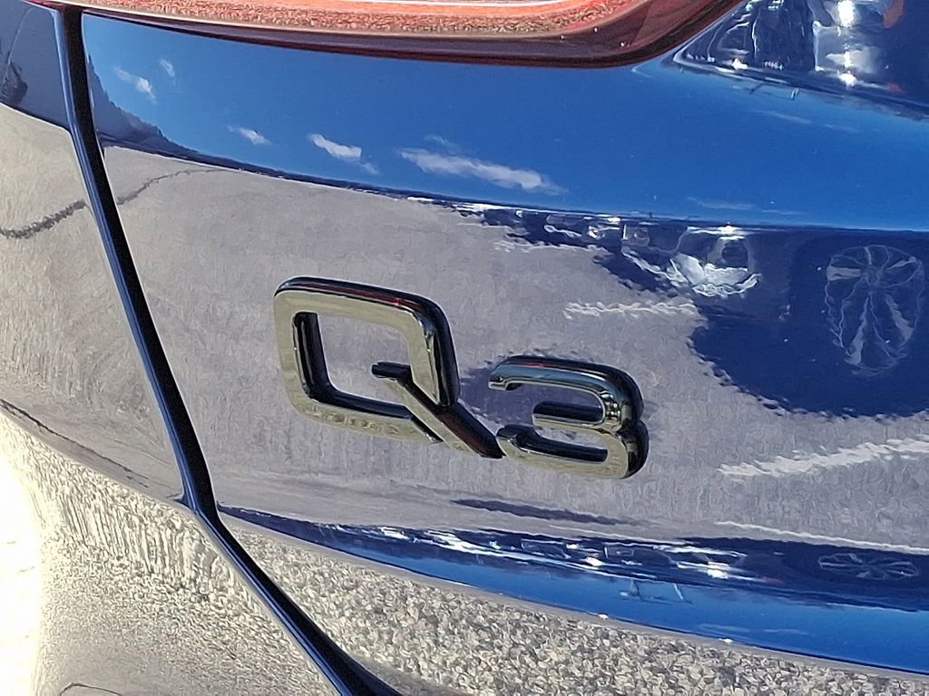 Certified 2025 Audi Q3 2.0T Premium w/ Convenience Package image 30