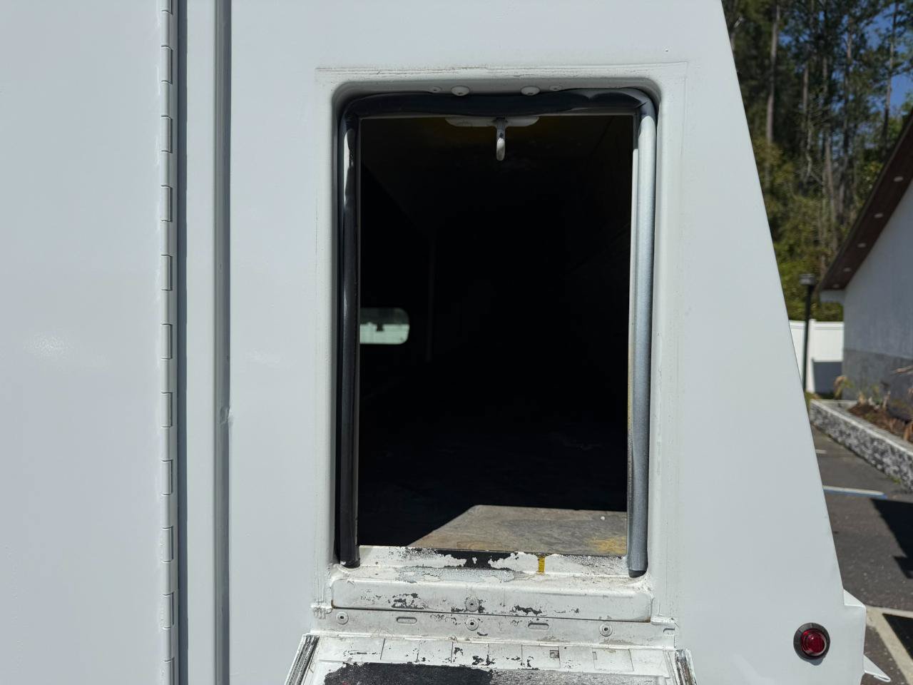 Used 2012 Ford F550 Luxury RWD image 11