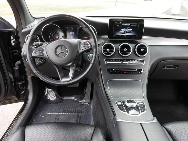 Used 2019 Mercedes-Benz GLC 300 4MATIC image 21