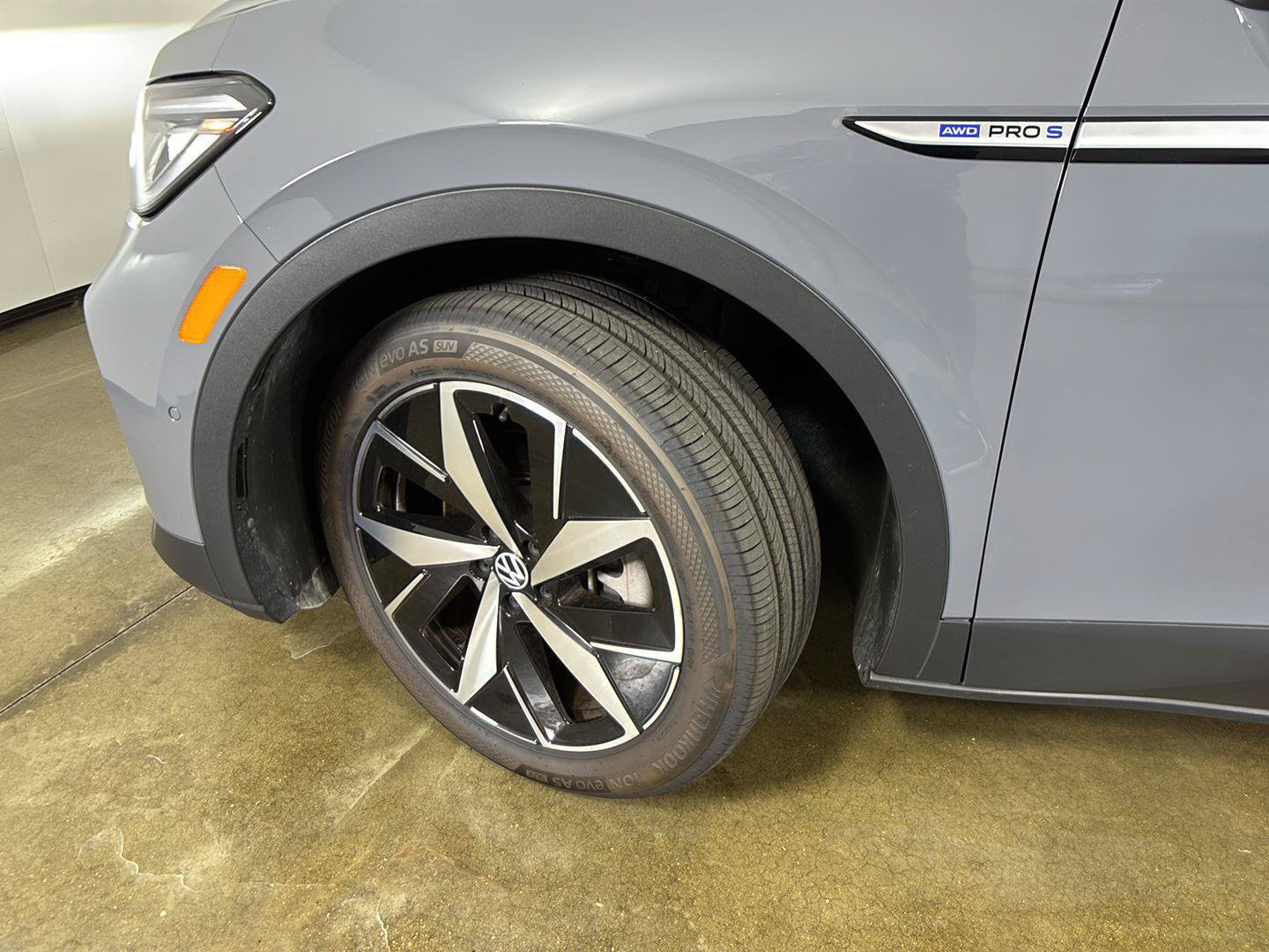 Used 2023 Volkswagen ID.4 Pro S AWD/4WD image 38