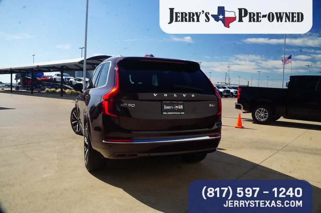 Used 2025 Volvo XC90 B6 Core w/ Protection Package Premier AWD/4WD image 4
