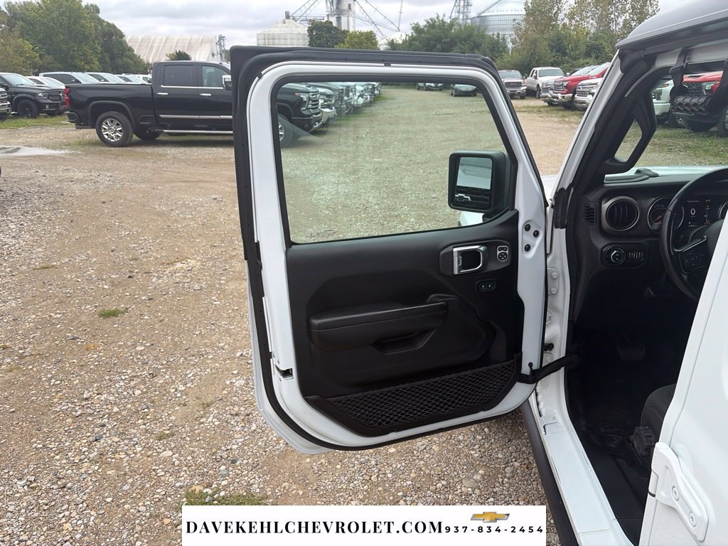 Used 2021 Jeep Gladiator Sport AWD/4WD image 9