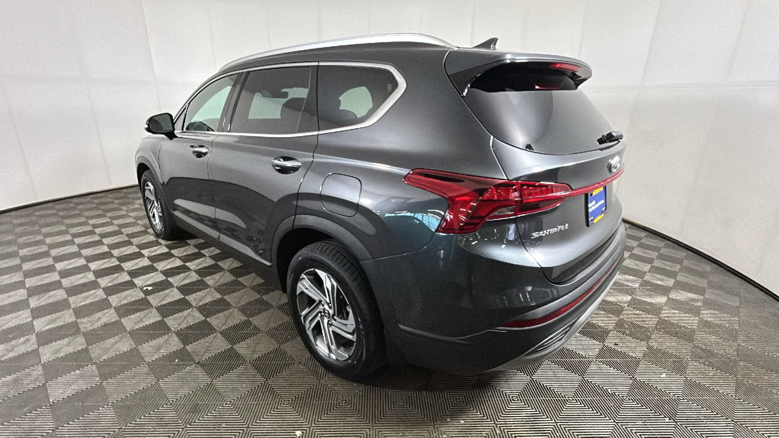 Certified 2023 Hyundai Santa Fe SEL FWD image 5