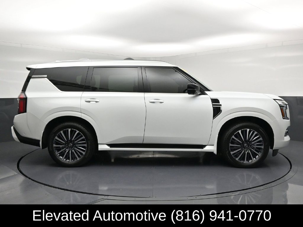 Used 2025 Nissan Armada Platinum Reserve AWD/4WD image 30