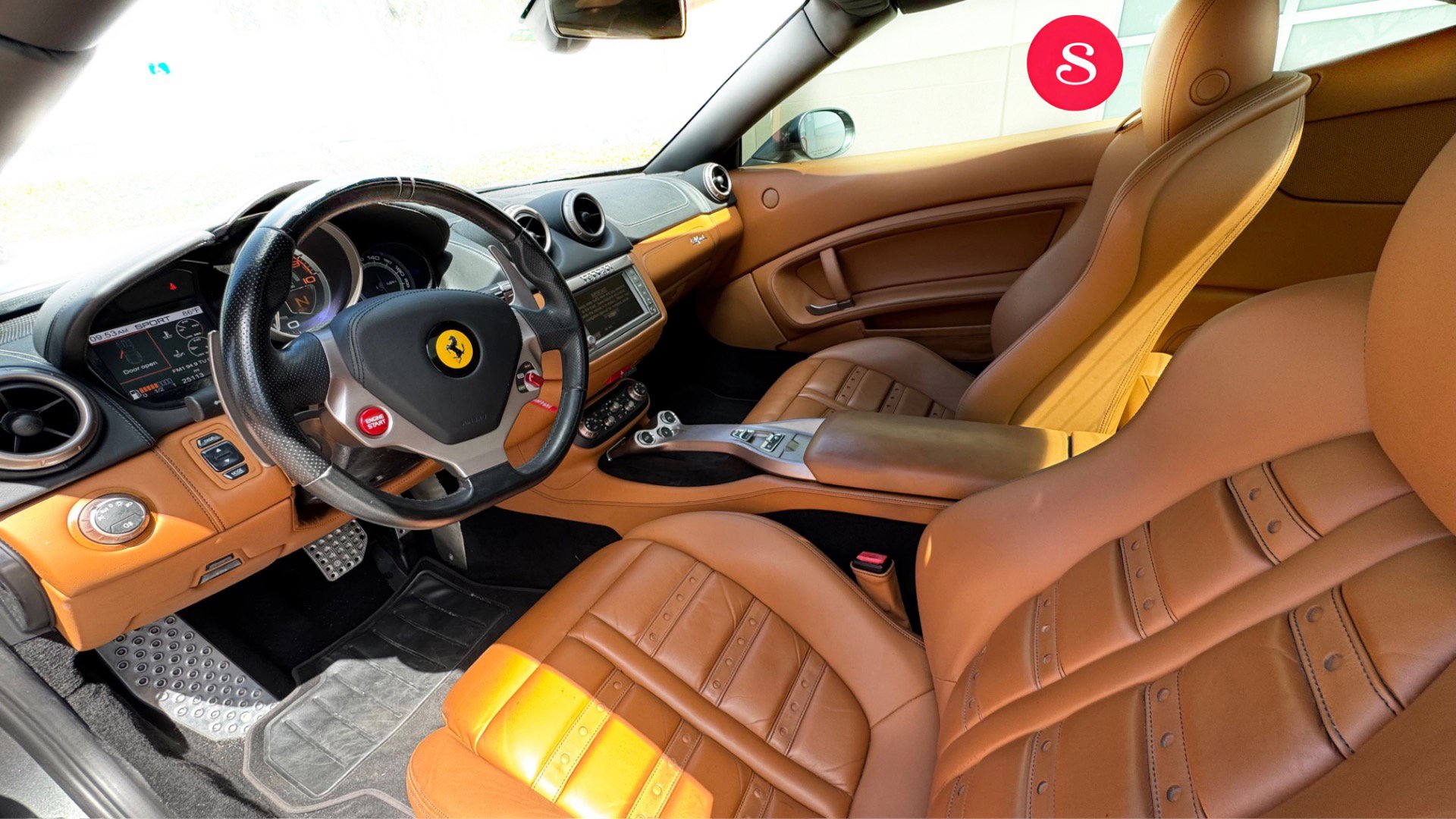 Used 2013 Ferrari California RWD image 12