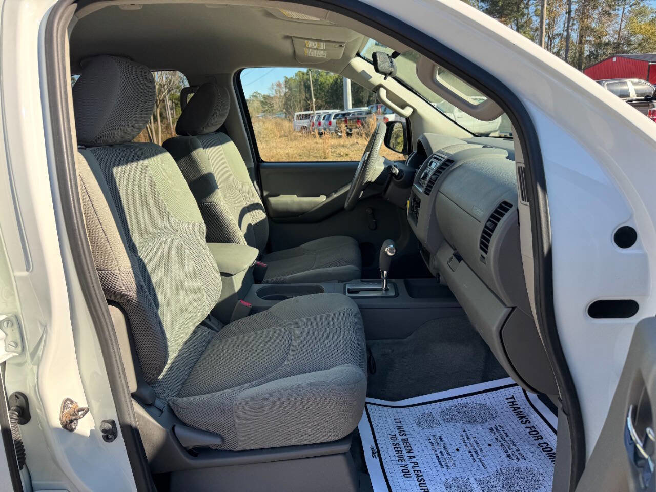 Used 2013 Nissan Frontier S image 16