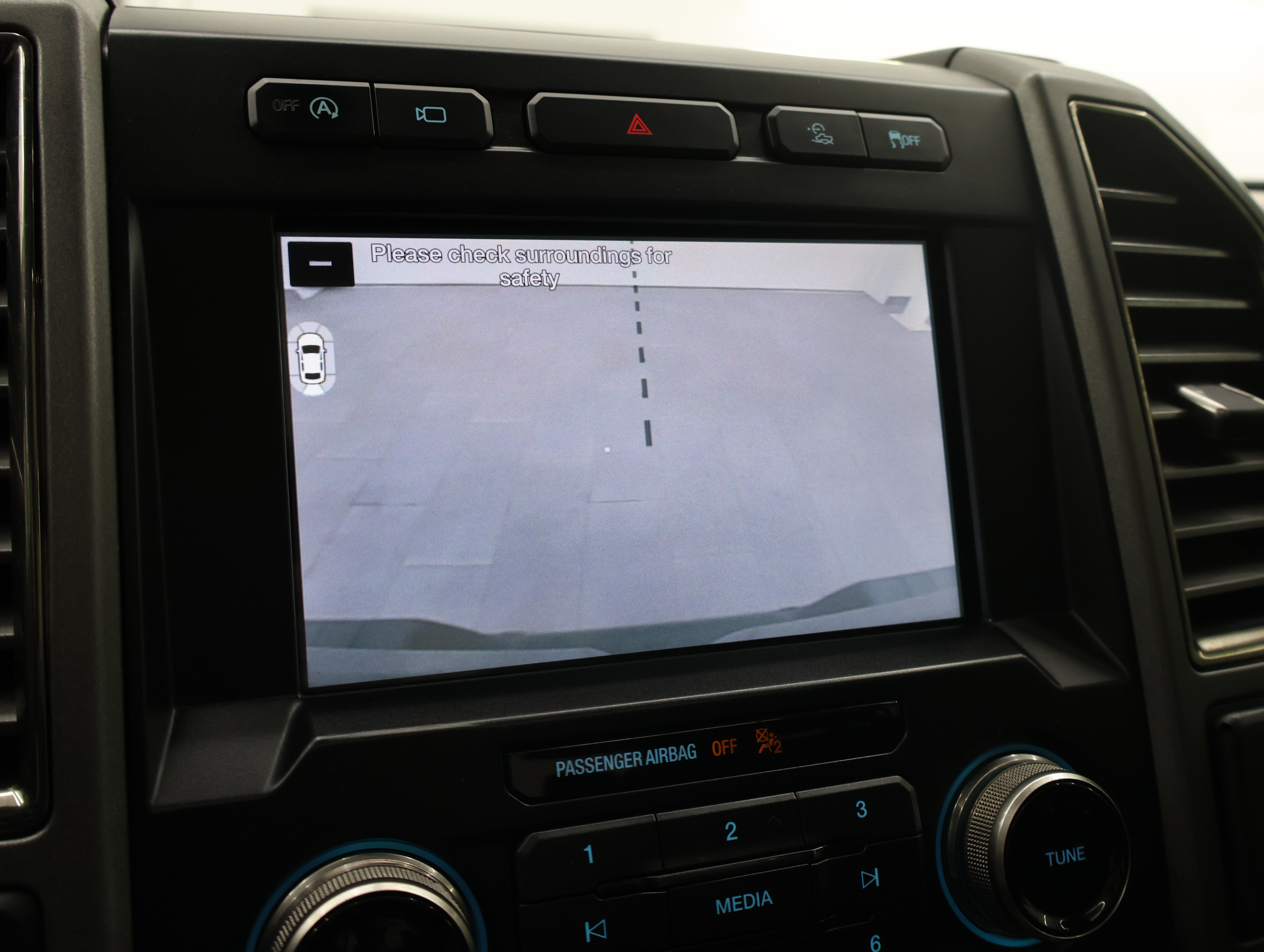 Used 2019 Ford F150 Raptor w/ Equipment Group 802A Luxury AWD/4WD image 18