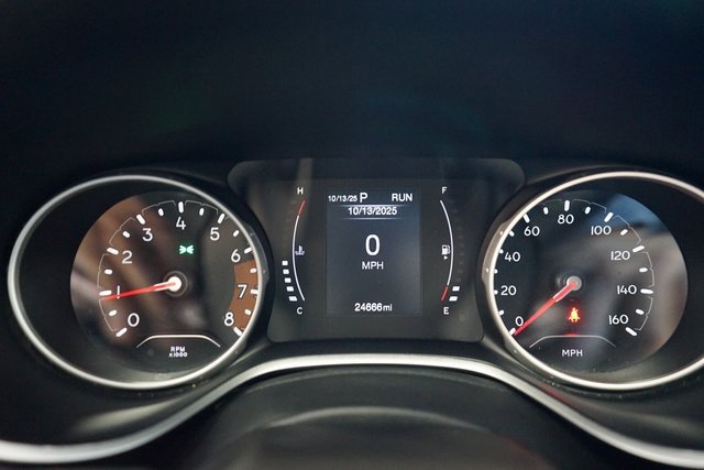 Used 2021 Jeep Compass Latitude image 30