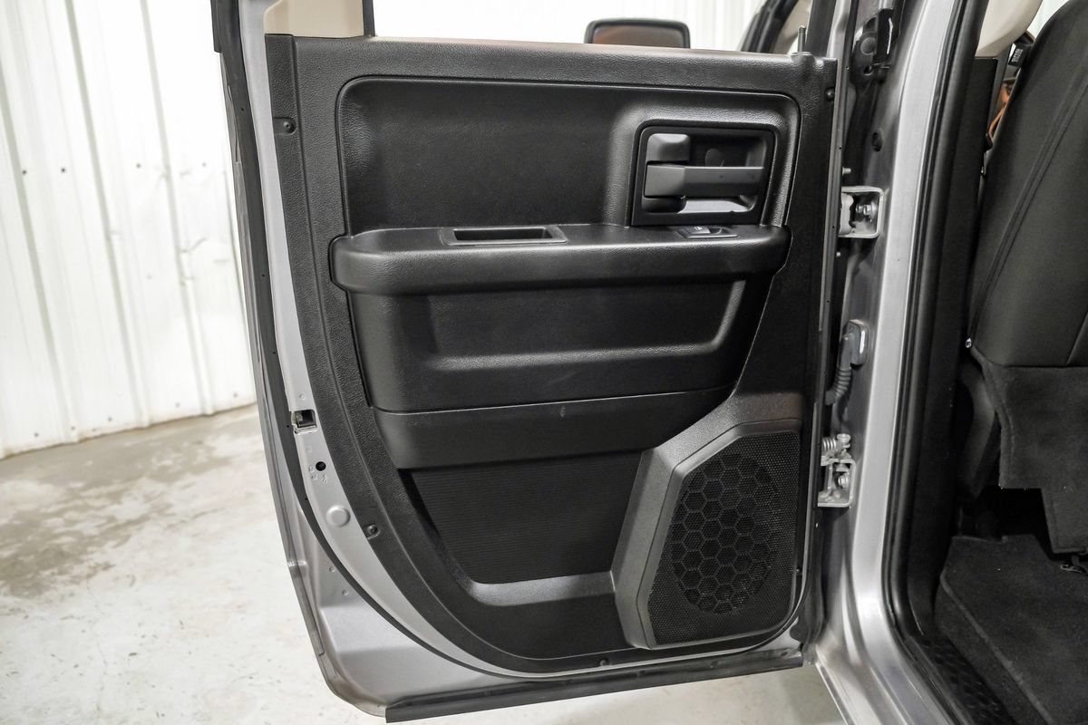 Used 2021 RAM 1500 Tradesman w/ Chrome Plus Package RWD image 43