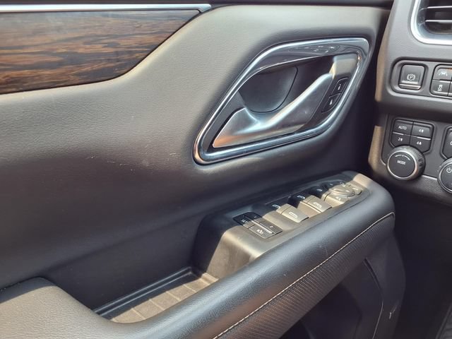 Used 2022 Chevrolet Suburban Premier AWD/4WD image 22
