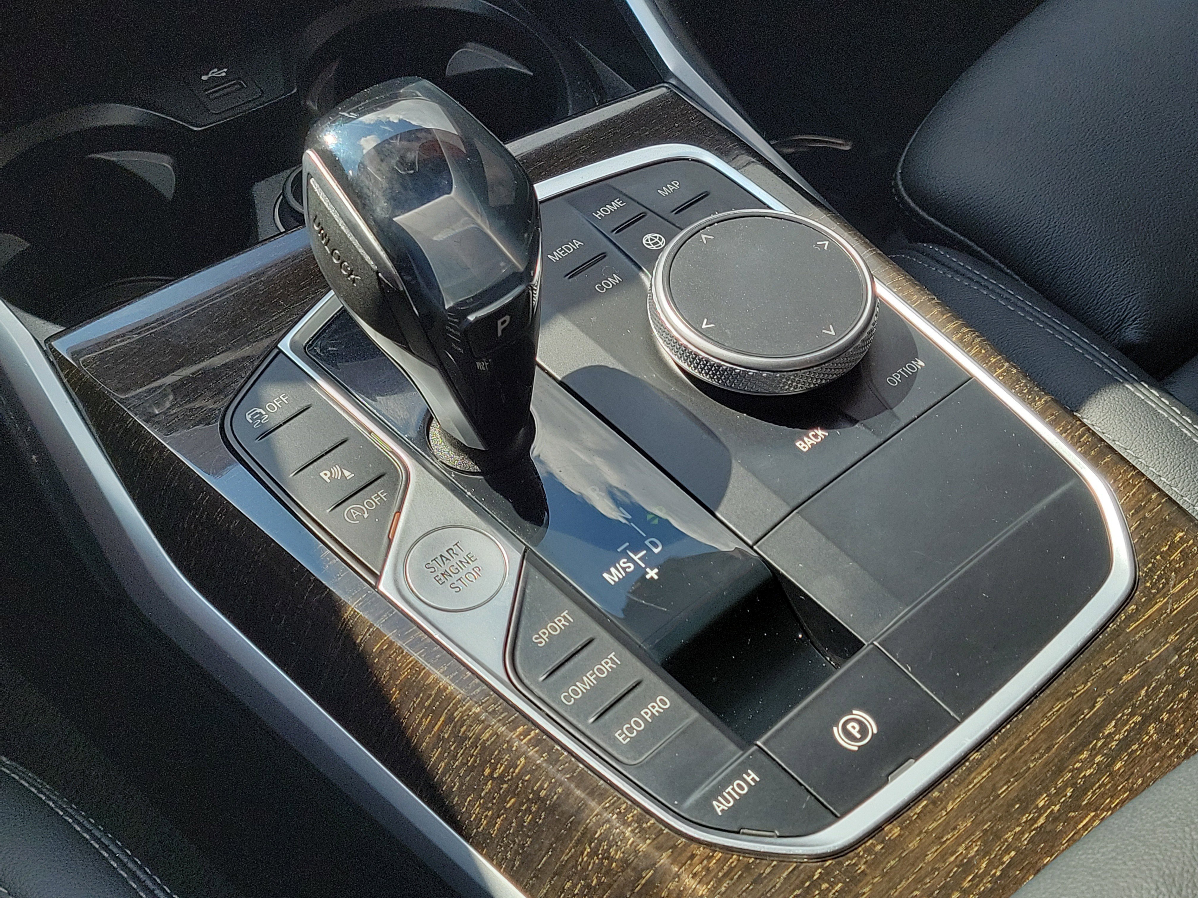 Used 2019 BMW 330i Sedan w/ Convenience Package RWD image 25