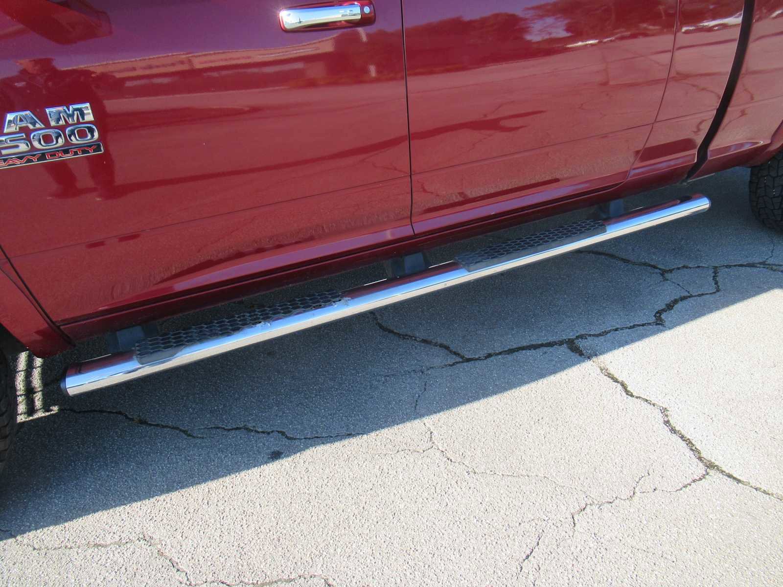 Used 2014 RAM 2500 Laramie image 3