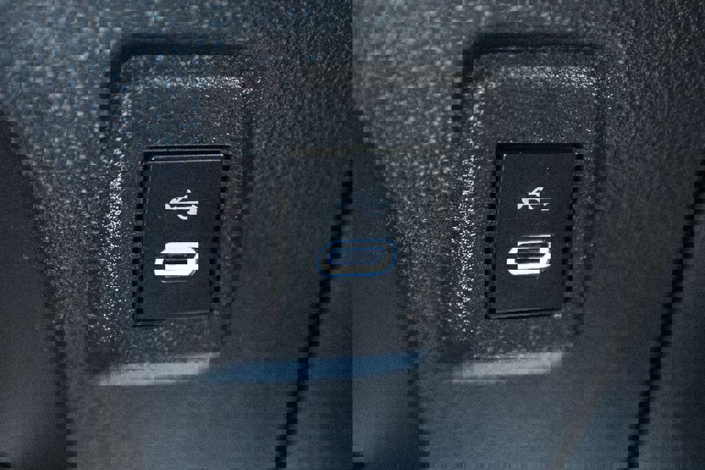 Certified 2025 Toyota Corolla LE image 23