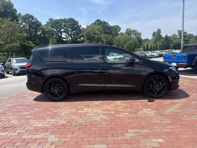 Used 2025 Chrysler Pacifica Limited FWD image 37