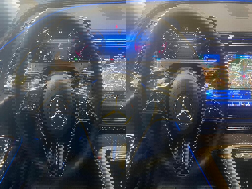 New 2026 Mercedes-Benz E 350 4MATIC Sedan image 11