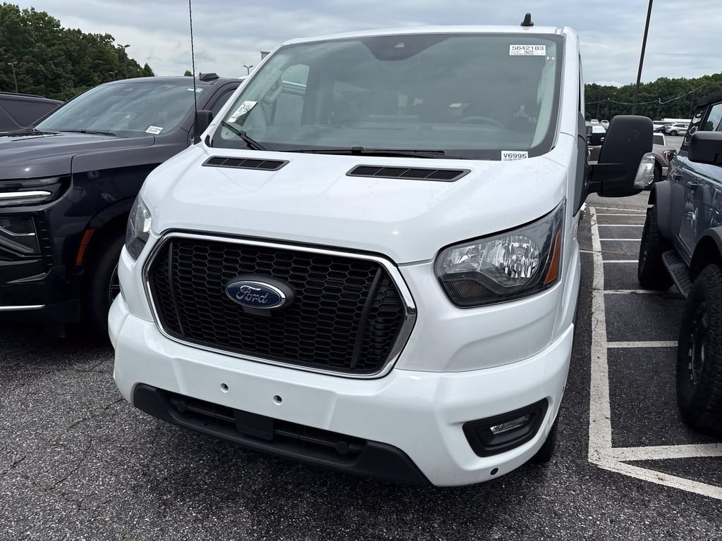 Used 2024 Ford Transit 350 XLT RWD image 3
