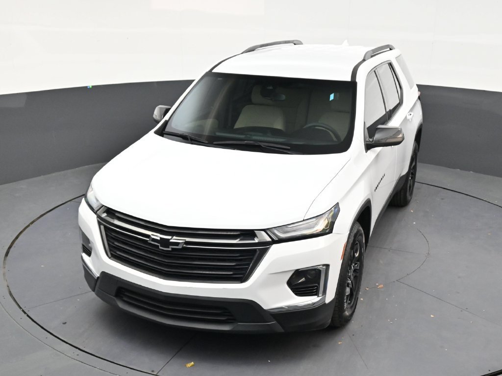 Used 2022 Chevrolet Traverse LS w/ Midnight/Sport Edition FWD image 19