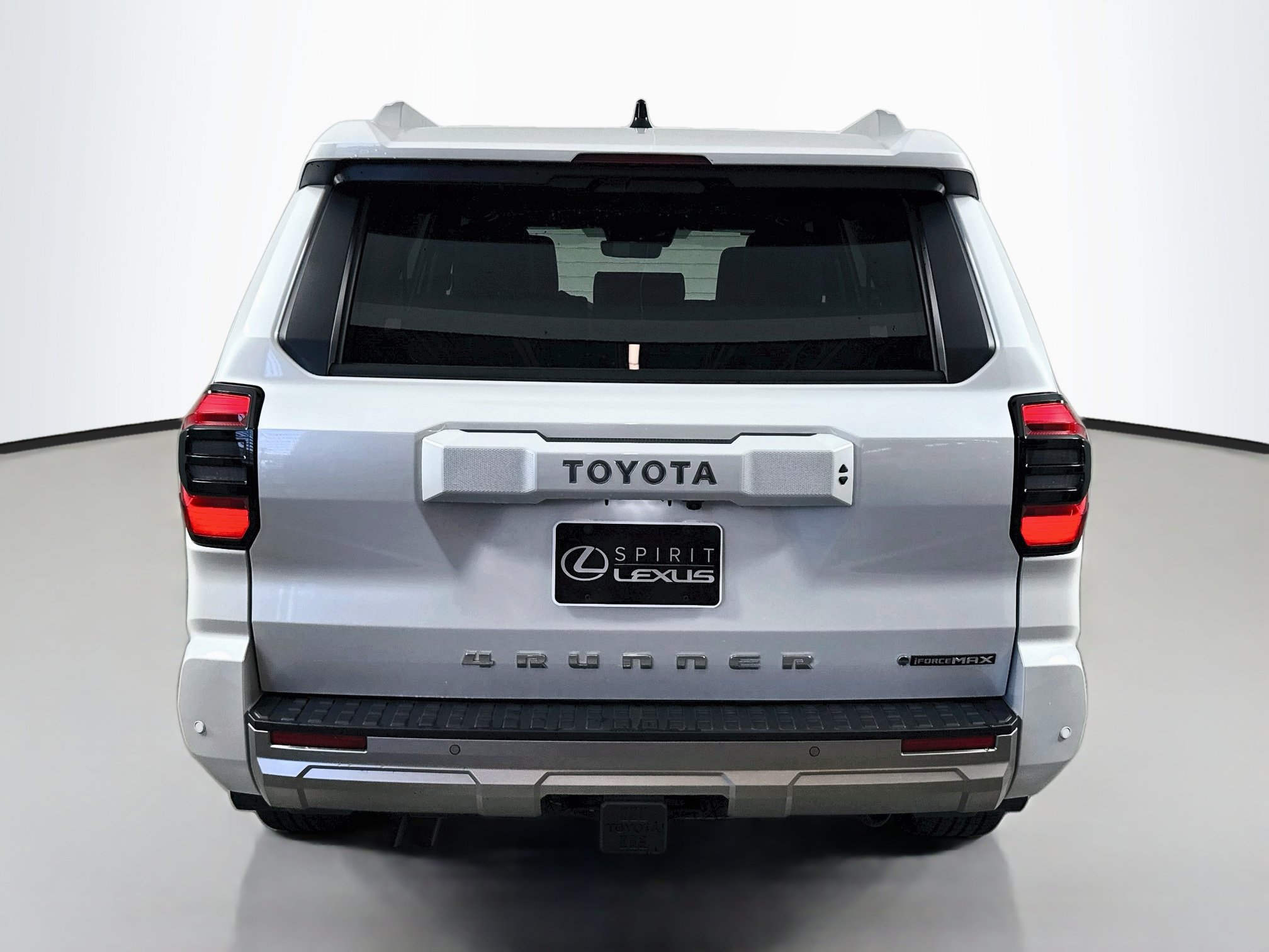 Used 2025 Toyota 4Runner Limited AWD/4WD image 6