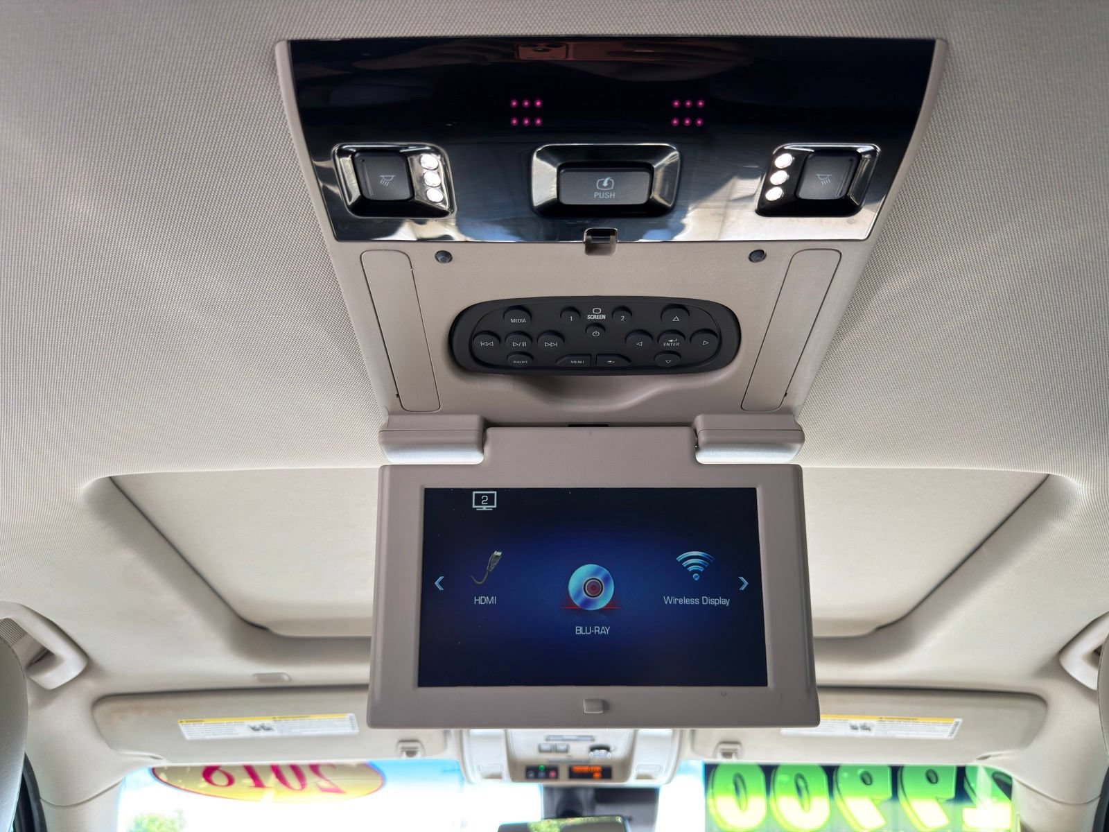 Used 2018 Cadillac Escalade Luxury AWD/4WD image 35