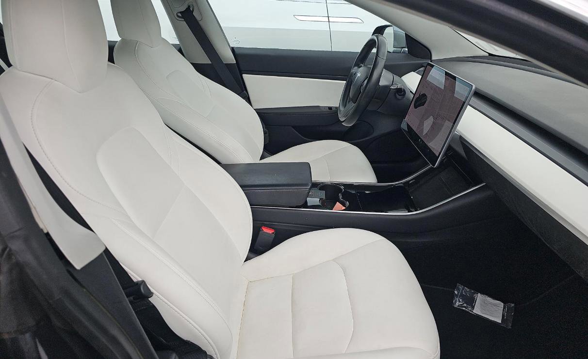 Used 2018 Tesla Model 3 Mid Range image 6