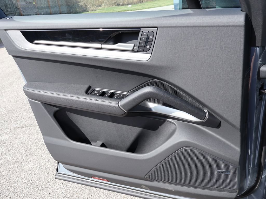New 2026 Porsche Cayenne S AWD/4WD image 35