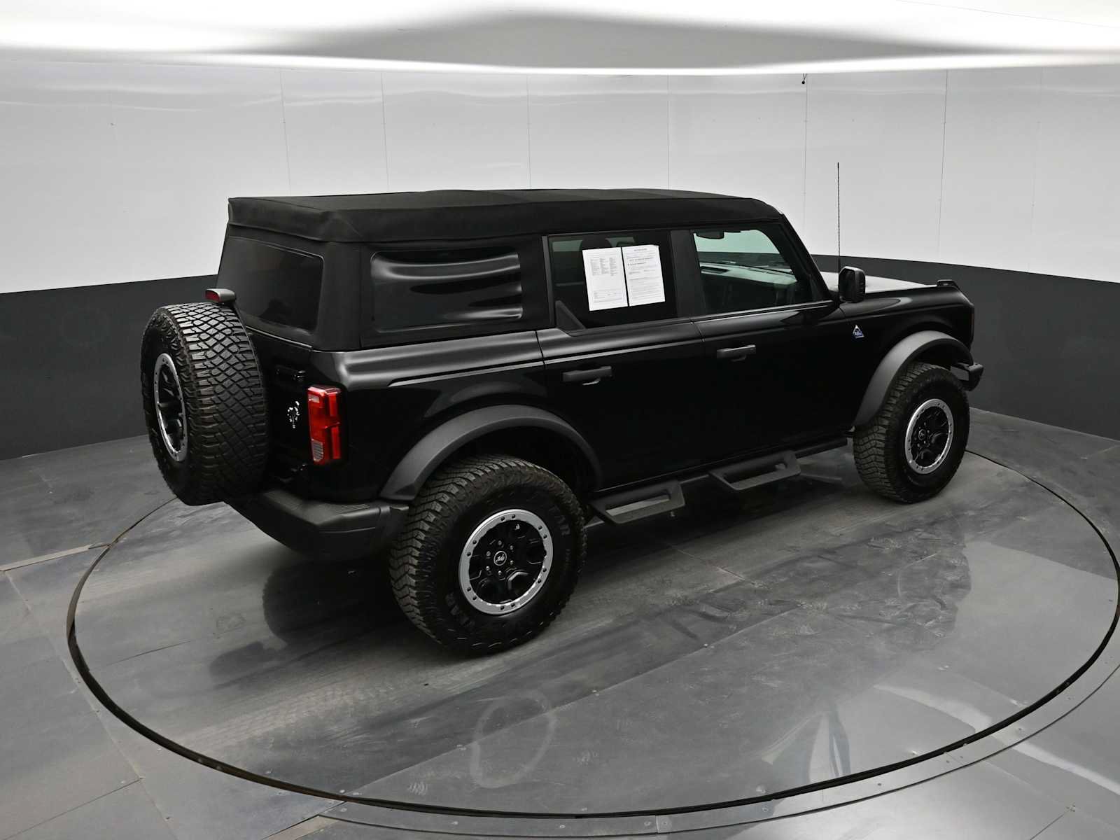 Used 2024 Ford Bronco Black Diamond w/ Sasquatch Package AWD/4WD image 31