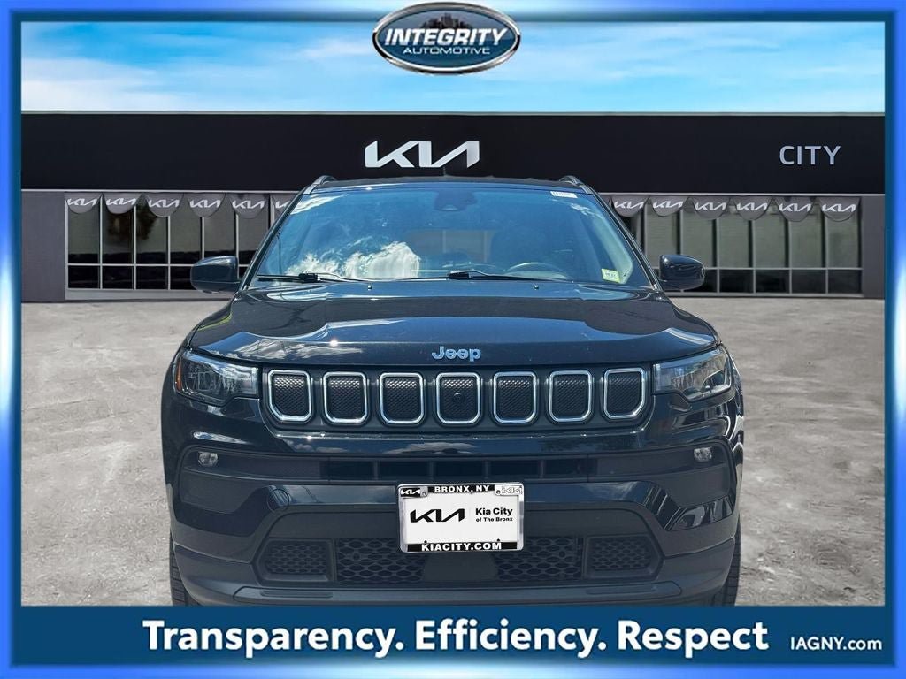 Used 2022 Jeep Compass Latitude AWD/4WD image 2