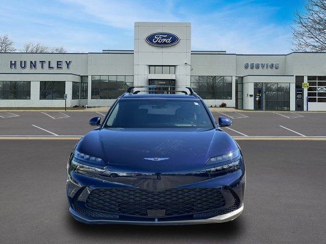 Used 2025 Genesis GV60 Advanced AWD/4WD image 2