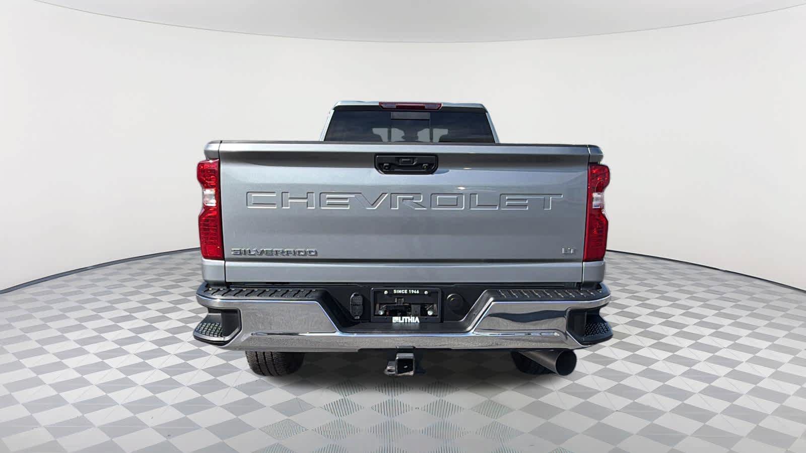Used 2025 Chevrolet Silverado 3500 LT AWD/4WD image 6