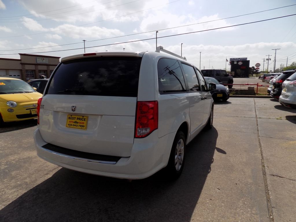 Used 2012 RAM C/V w/ UConnect Hands-Free Group image 4