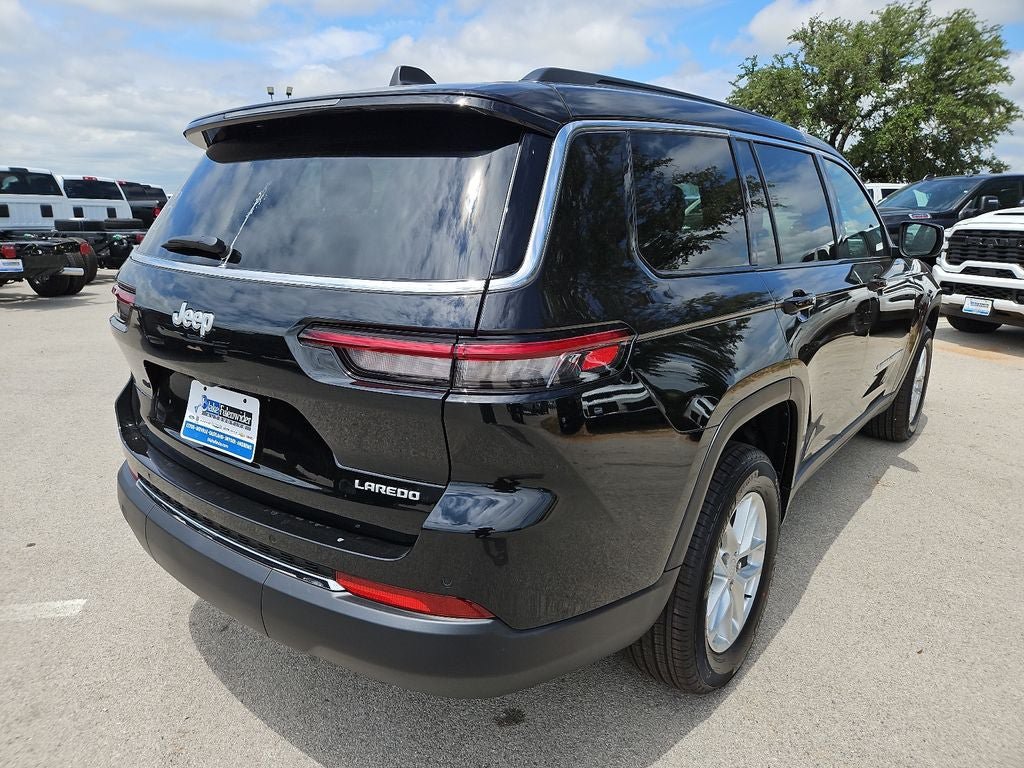 New 2026 Jeep Grand Cherokee L 2WD image 7