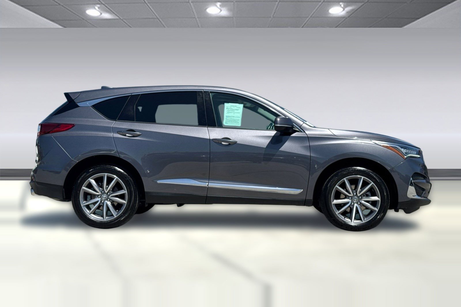 Used 2021 Acura RDX FWD w/ Technology Package image 2