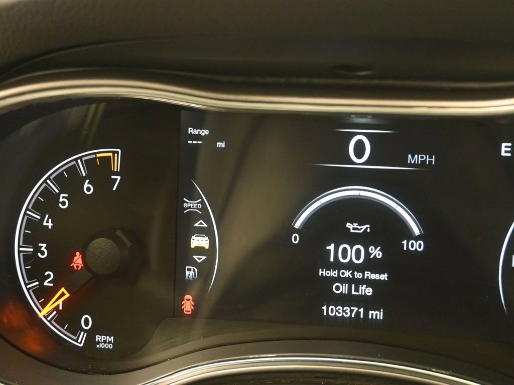 Used 2018 Jeep Grand Cherokee Altitude image 8