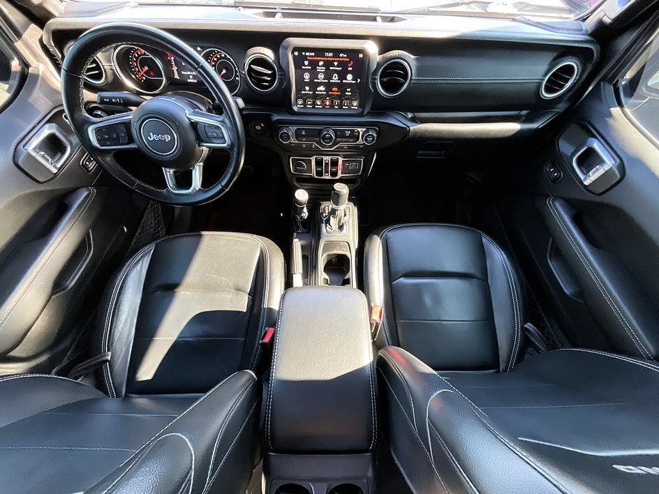 Used 2021 Jeep Gladiator Overland w/ Uconnect 4C Nav & Sound Group AWD/4WD image 3