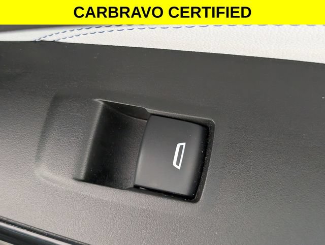 Certified 2025 Chevrolet Trax LT w/ LT Convenience Package FWD image 32