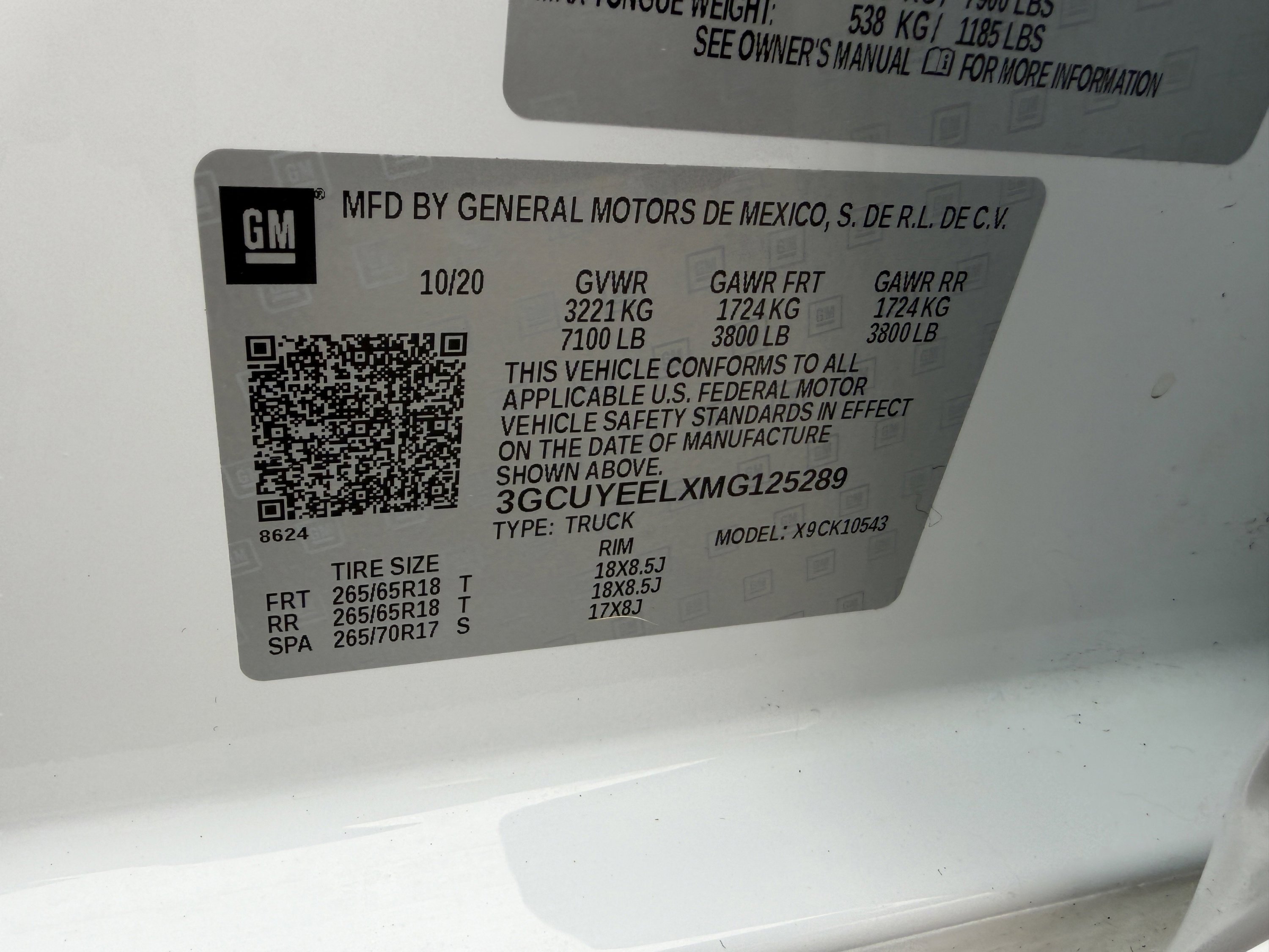 Used 2021 Chevrolet Silverado 1500 RST w/ Convenience Package II AWD/4WD image 38