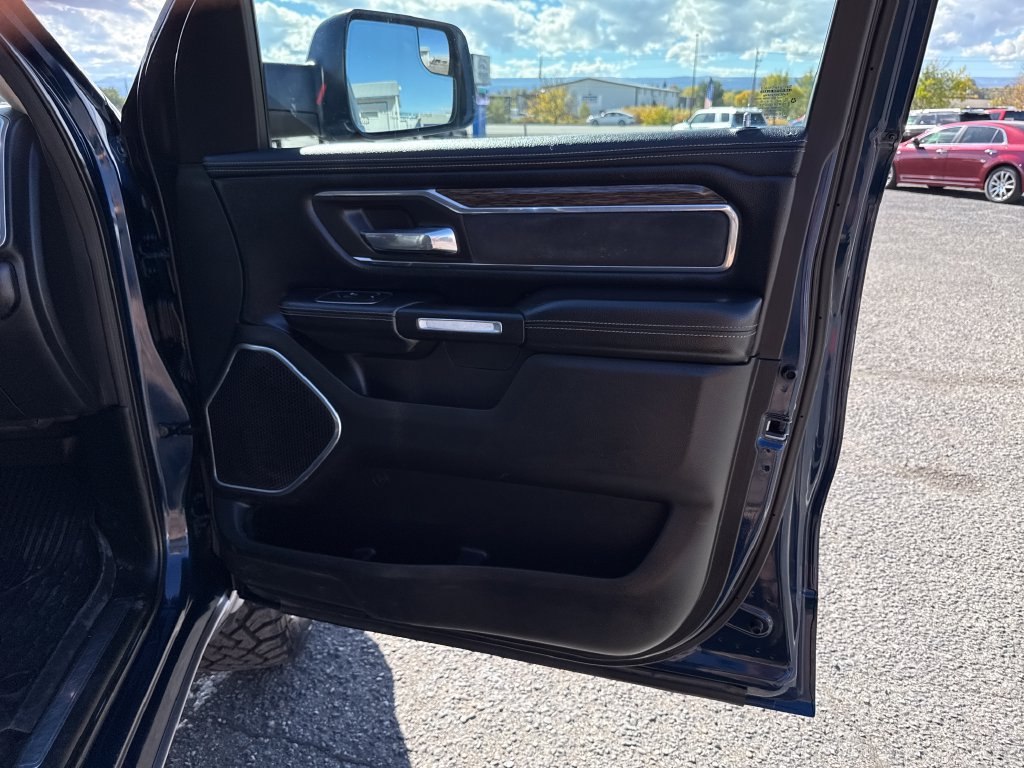Used 2019 RAM 1500 Laramie w/ Off Road Group AWD/4WD image 34