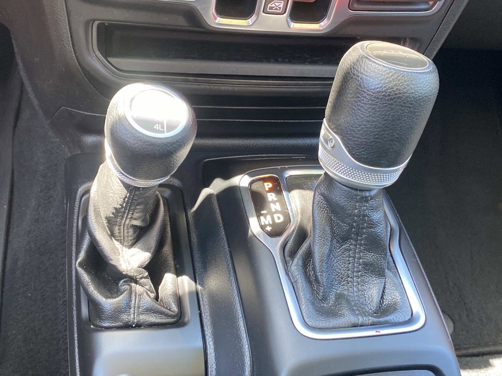 Used 2021 Jeep Gladiator Willys image 42