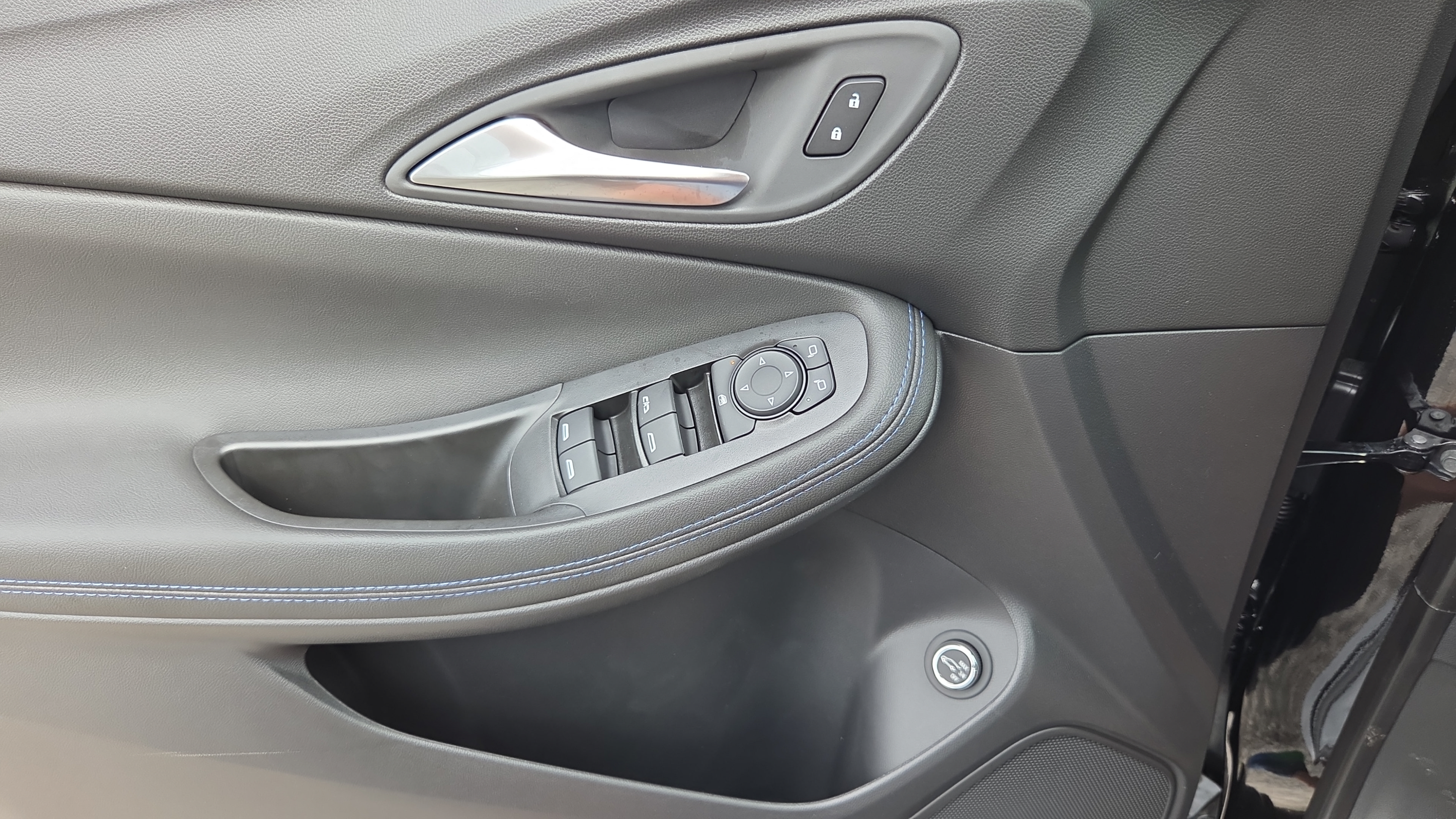 New 2026 Buick Encore GX Sport Touring w/ Advanced Technology Package AWD/4WD image 10