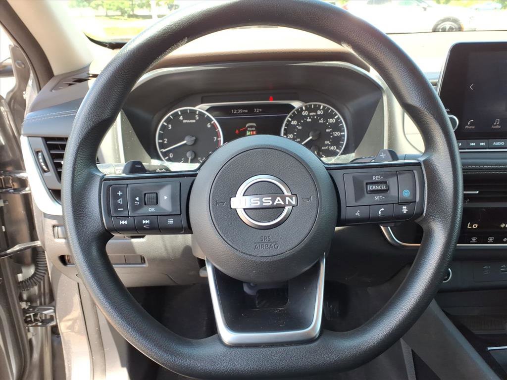 Used 2023 Nissan Rogue SV AWD/4WD image 12