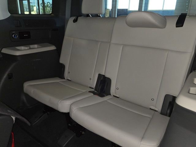 Used 2025 Hyundai Santa Fe SEL FWD image 22