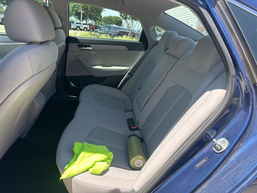 Used 2018 Hyundai Sonata SE w/ Cargo Package FWD image 6